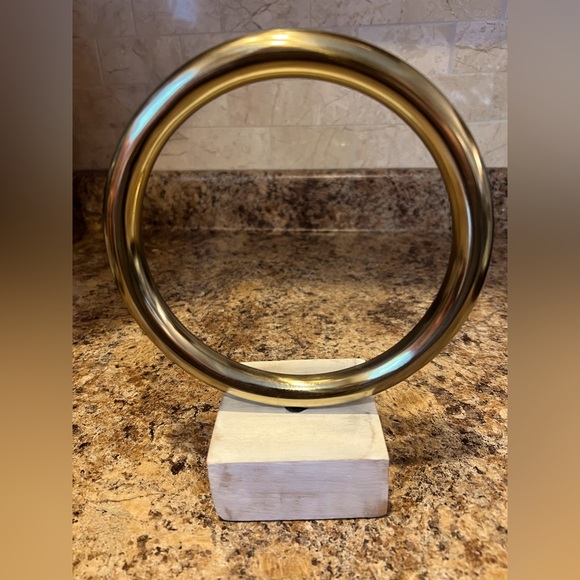 Shiraleah Other - New Wall Mountable Scarf Holder